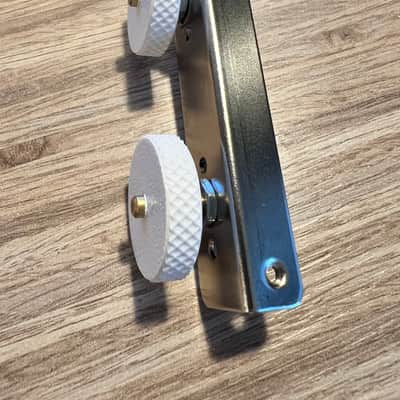 White roller wheels for Jaguar/Jazzmaster image 2