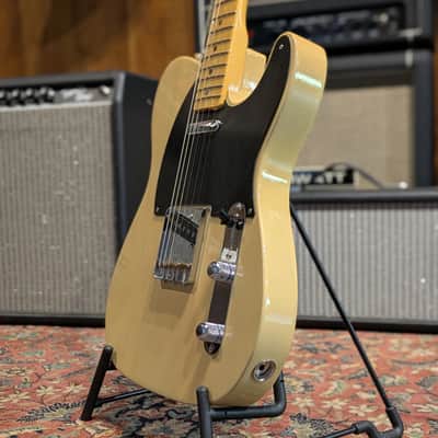 Fender "10 for '15" Limited Edition American Vintage '52 Korina Telecaster with Maple Fretboard 2016 - Blackguard Blonde image 2