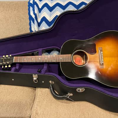 Gibson Custom Shop Historic 1942 Banner J-45 2020 - Present - Vintage Sunburst image 3