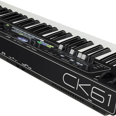 Yamaha CK61 Stage Performance Keyboard, 61-Key image 5
