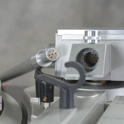 DENON DP-59L Direct Drive Auto-Lift Turntable in Good condition image 17