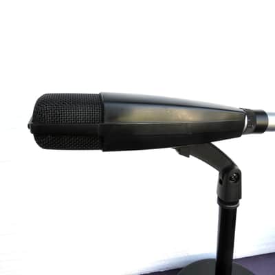 Sennheiser MD 421-U-4 Cardioid Dynamic Microphone image 3