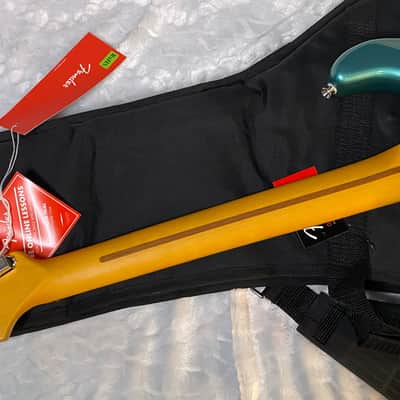 NEW ! Fender  American Professional Classic Stratocaster - Faded Sherwood Green Metallic - 7.5lbs - Authorized Dealer - G05772 image 11