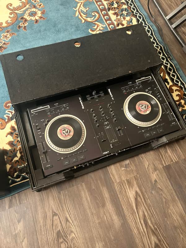 Numark NS7