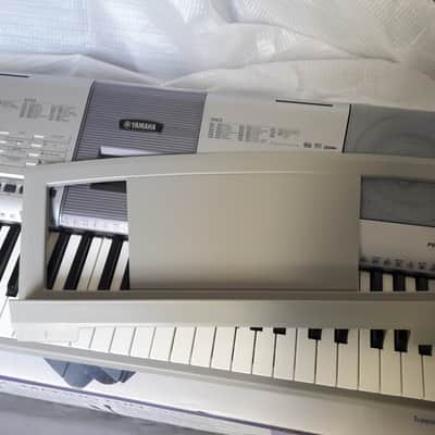 Yamaha PSR-295 Portable Grand Arranger Keyboard image 11