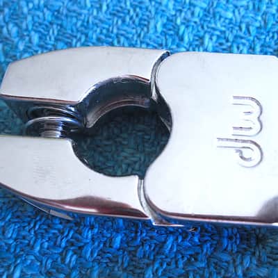 DW 5/8" Hinged Memory Lock image 1