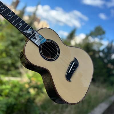 kai KT-F1 Spruce Rosewood tenor ukulele with bag image 4
