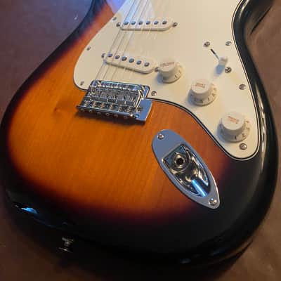 Fender Player 70th Anniversary Stratocaster Anniversary 2023 - 2 Color Sunburst image 2