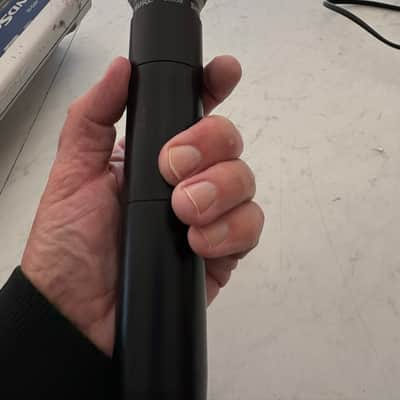 Shure SLXD24/SM58 Digital Wireless Handheld Microphone System with SM58 Capsule G58 image 7