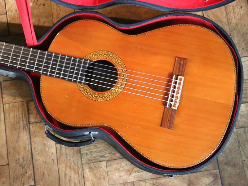Solid Cedar + Brazilian Rosewood + Top Model From Suzuki Factory Japan + c.1978 + Nice Setup + Hard Case image 1