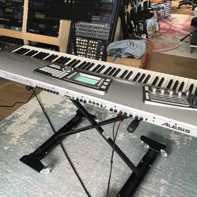 Alesis Fusion 8HD