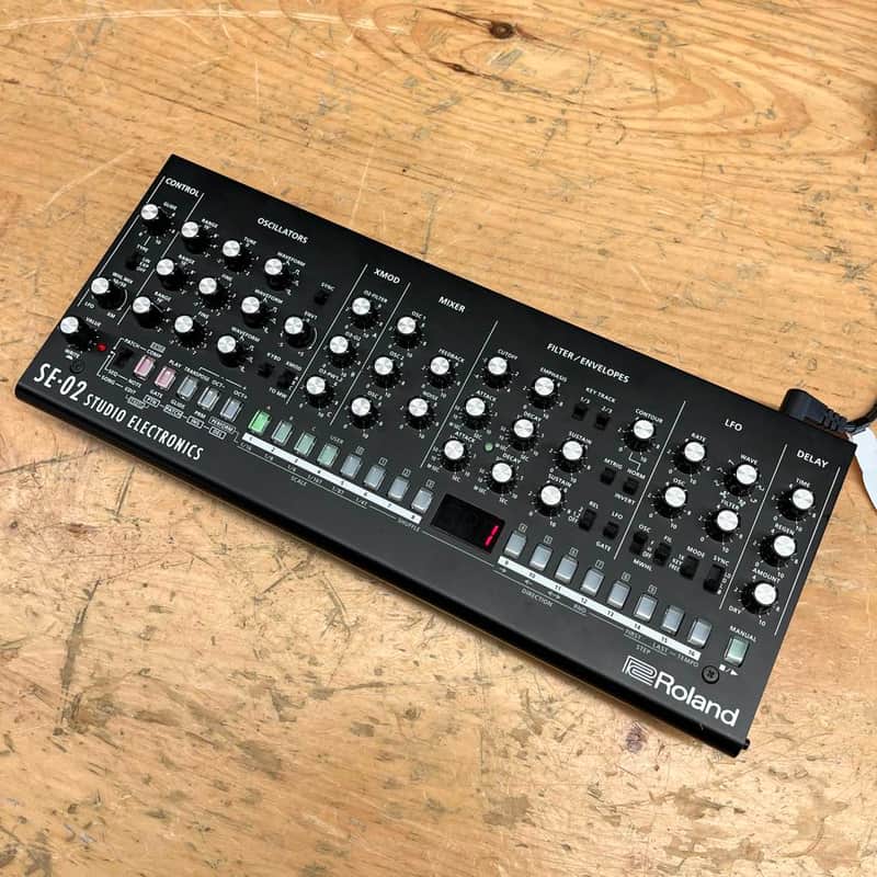 Roland Boutique SE-02 Studio Electronics Analog Monophonic Synthesizer image 1