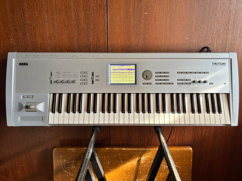 Korg Triton 61 key Music Workstation / Sampler w/ bag image 1