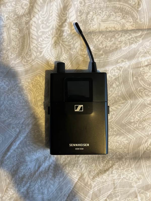 Sennheiser XSW IEM EK Stereo Receiver (E) 823.200 - 831.800 MHz image 1