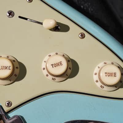 Fender Masterbuilt Andy Hicks Fat 64 Strat Brazilian Rosewood Journeyman Relic Aged Daphne Blue Josefina Pickups image 8