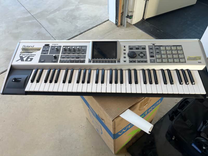 Roland Fantom X6 image 1