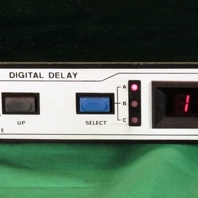 Klark Teknik DN716 1980s Digital Delay SN3355 image 5