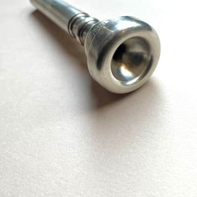 Yamaha 14B4 mid-20s - Silver image 2