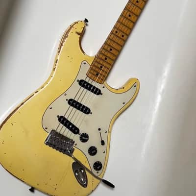 Fender Yngwie Malmsteen  Signature Stratocaster with Maple Fretboard 1987 - 1997 - Vintage White image 3