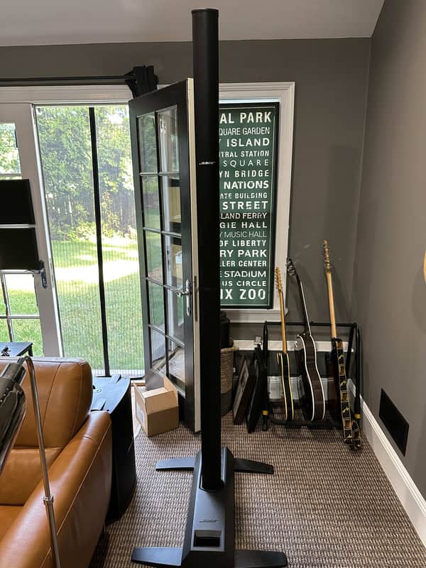 Bose L1 Model 2 with B2 Bass image 1