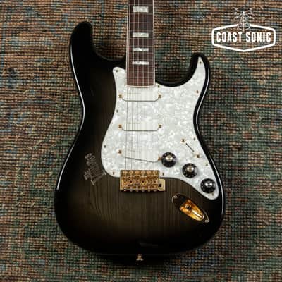 1996 Fender Limited Edition The Ventures Stratocaster ST-165VR made in Japan MIJ w/ case image 1