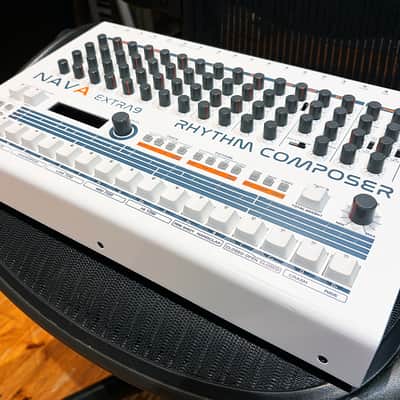 e-licktonic Nava Extra9 - Drum Machine 909 Clone - Excellent image 2