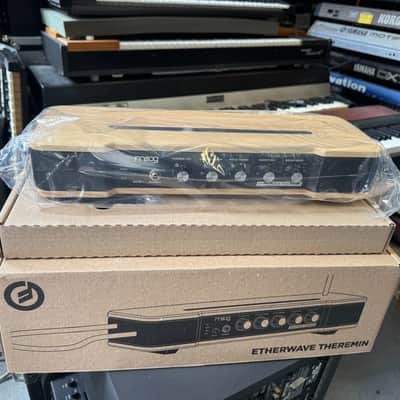 Moog Etherwave Theremin 2022  ,CV Gate ,New old stock //ARMENS// image 4