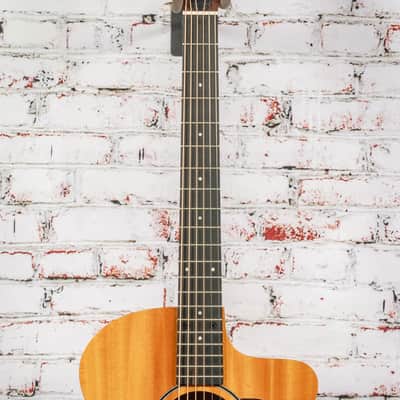 Taylor - DEMO 24ce - Acoustic-Electric Guitar - Mahogany Top - Natural - w/ Gigbag image 3