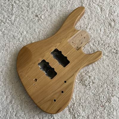 Electric Bass Guitar Ash Wood Body DIY Project image 2