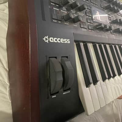 Access Virus TI 61-Key Digital Synthesizer image 2