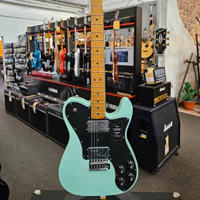 Fender Vintera II 's 70s Deluxe Telecaster Surf Green image 5