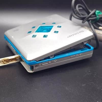 SHARP MD HEADPHONE MDLP PLAYER MD-ST700 With remote image 2