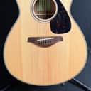 Yamaha FS820 Small Body Solid Top Acoustic Guitar Natural Finish