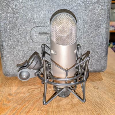 CAD M177 Large Diaphragm Cardioid Condenser Microphone 2000s - Silver image 2