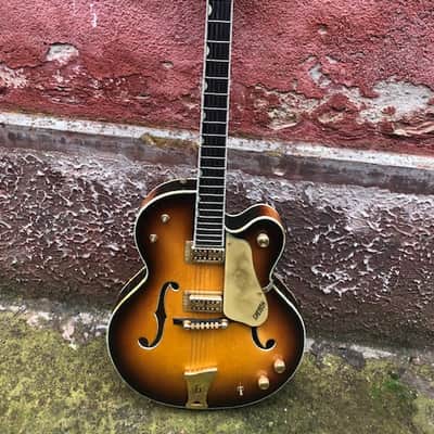 Gretsch Country Club - Vintage 1967 - Sunburst image 2