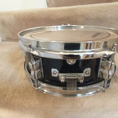 Pearl M-80 10 round x 4.5 inch auxiliary snare drum gloss black built-in clamp excellent! image 9