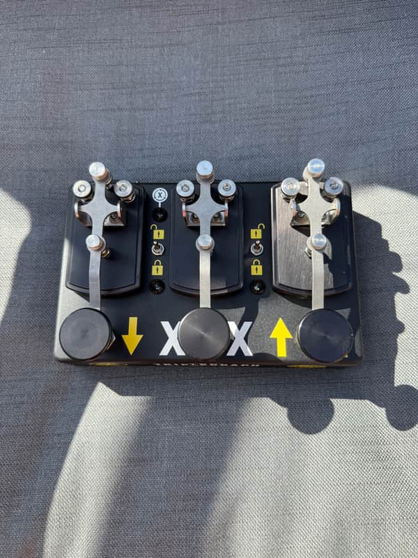 CopperSound / Third Man Triplegraph Digital Octave Pedal - As New w/ Box & Booklet image 1