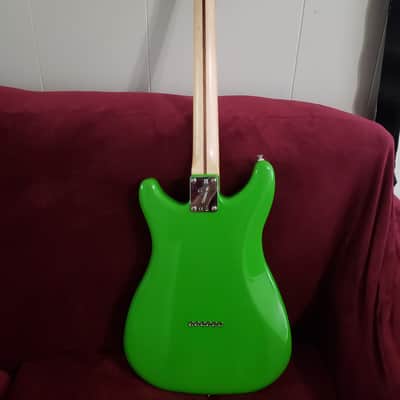 Fender Player Lead II 2020 - Present Neon Green image 2