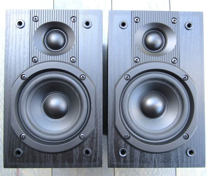 JBL LOFT 30 2-WAY BOOKSHELF SPEAKERS -100W -8ohms -MINT CONDITION image 1