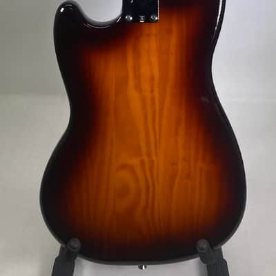 Fender Modern Player Mustang 2014 - Honey Burst image 6