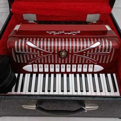 Sonola (Guerrini) accordion Teclas 1975-1980 - Rojo image 5