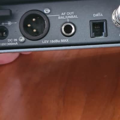 Sennheiser Sennheiser EW 100 G2 Bodypack Transmitter | 790–822 MHz | 3.5mm Mic Input | Professional Wireless Sender image 6