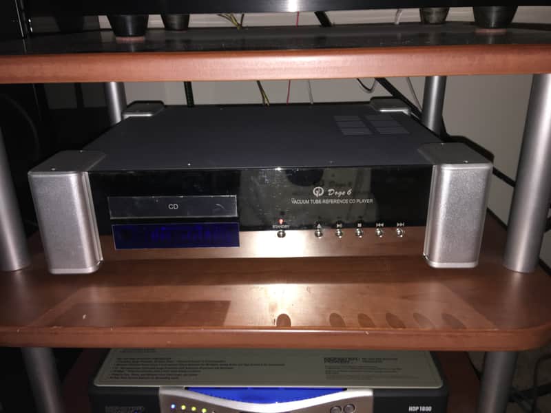 Doge 6 Vacuum Tube CD Player image 1
