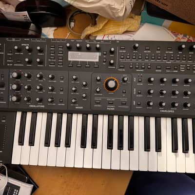 Sequential Pro 3 37-Key 3-Voice Monophonic / Paraphonic Synthesizer 2020 - Present - Black image 2