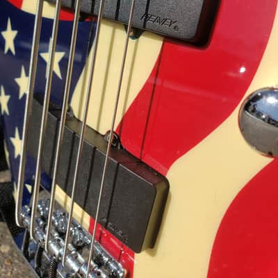 Peavey Foundation 2000 American Flag 5-string 2000 White/American Flag image 5