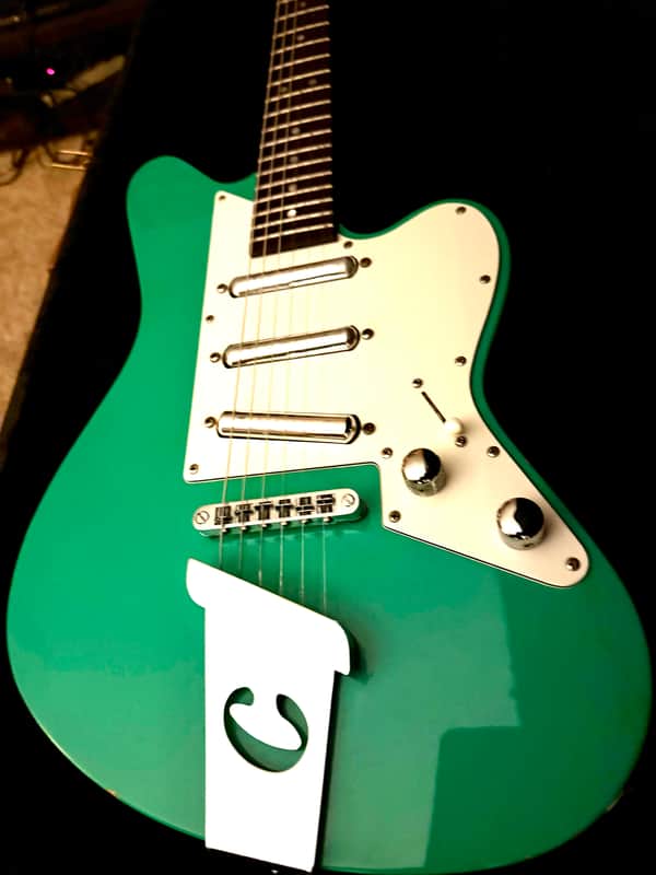 Charvel Surfcaster Standard image 1