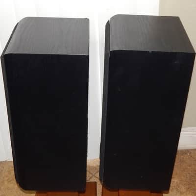 Infinity SS2005 vintage stereo speakers refoamed image 5