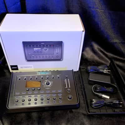 Bose T8S ToneMatch Mixer - Black image 1