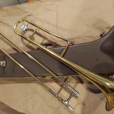 Yamaha YSL-352 Tenor Trombone, Japan, with case and mouthpiece image 14
