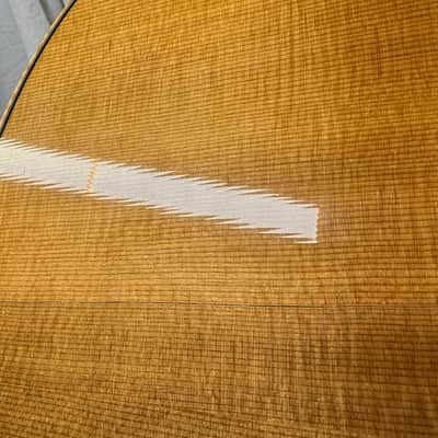 Larrivee 05 Select Series OMV-05 omv05 Single Cutaway Acoustic Guitar with Case -- *Split in Top / Cracks* image 19